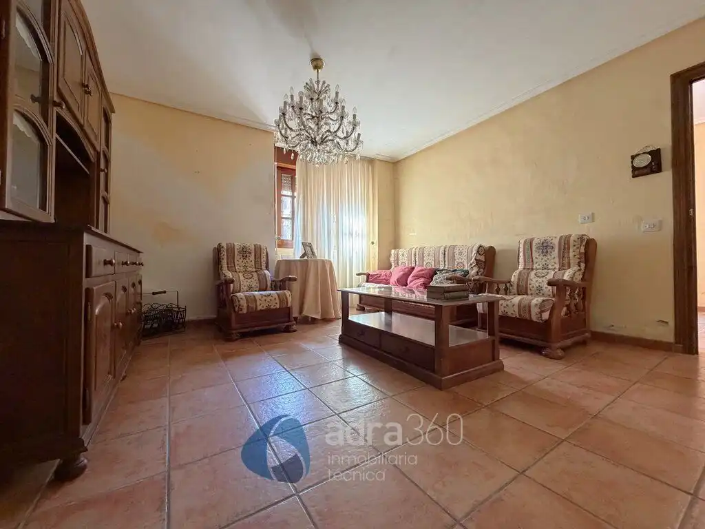Wohnzimmer von Country house zum Verkauf in Lanciego / Lantziego mit Heizung, Terrasse und Abstellraum