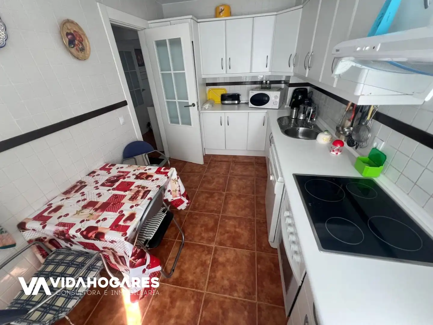 Kitchen of Flat for sale in Rota  with Air Conditioner, Terrace and Storage room