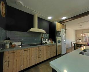 Kitchen of House or chalet for sale in Bellcaire d'Urgell  with Air Conditioner and Terrace