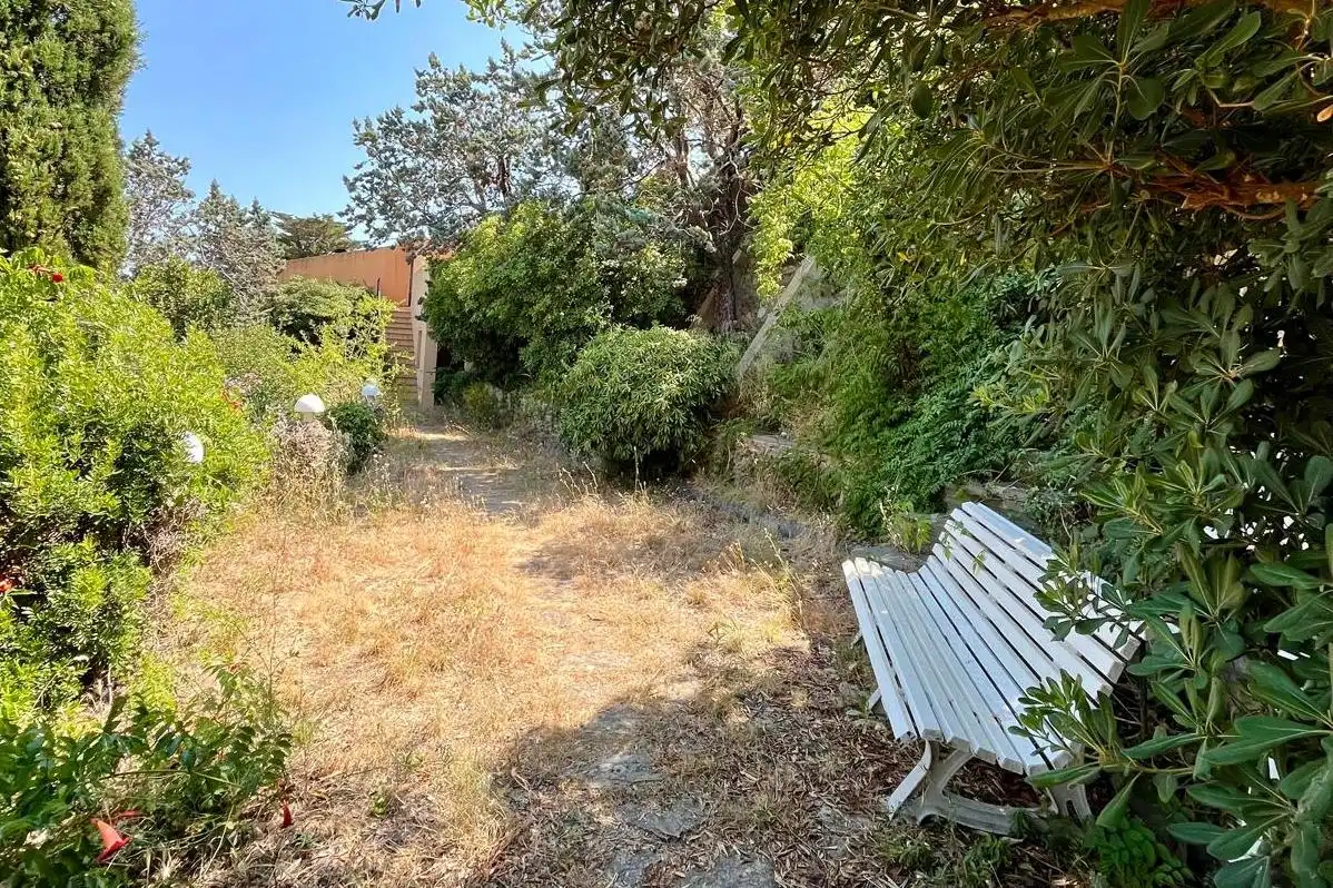 Garten von Einfamilien-Reihenhaus zum Verkauf in Begur mit Terrasse und Balkon