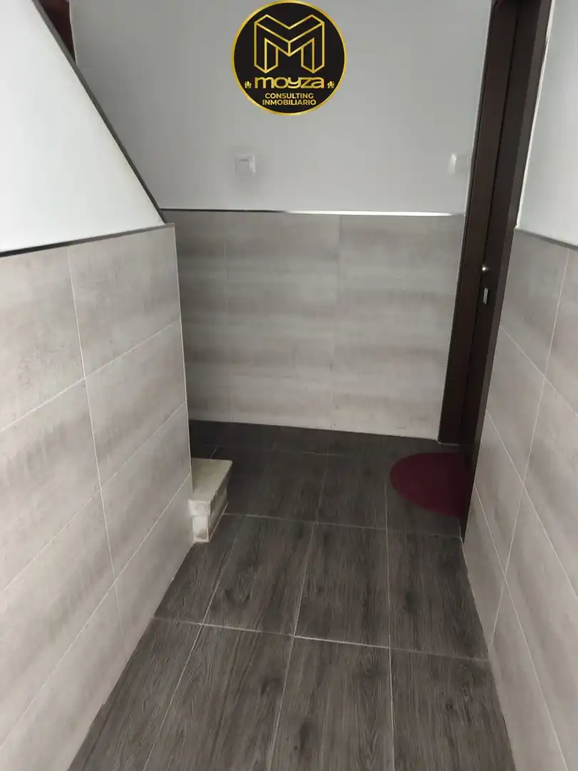 Baño de Piso en venta en Jaén con Aire acondicionado, Calefacción y Balcón