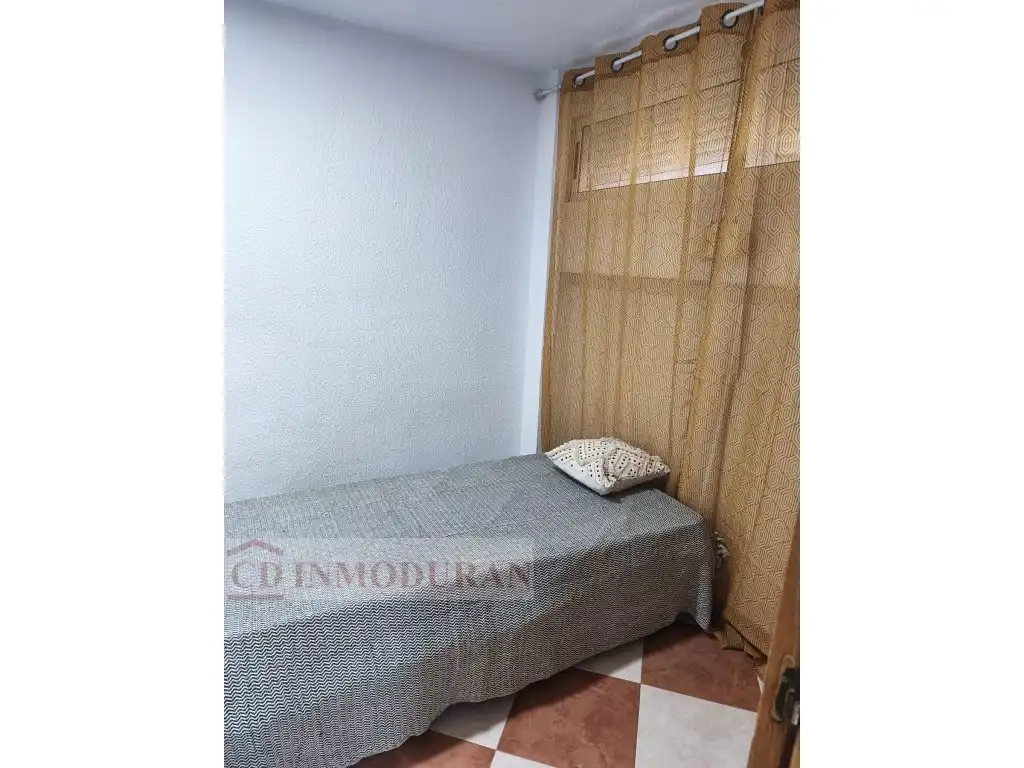 Schlafzimmer von Dachboden zum Verkauf in Alicante / Alacant