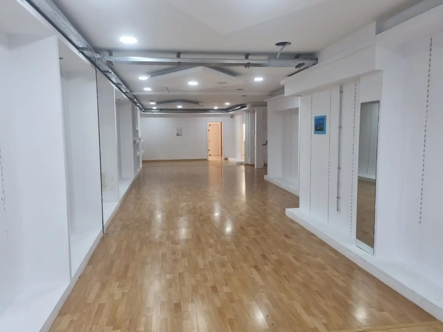 Business premises to rent in Nucli Urbà, imagen 2