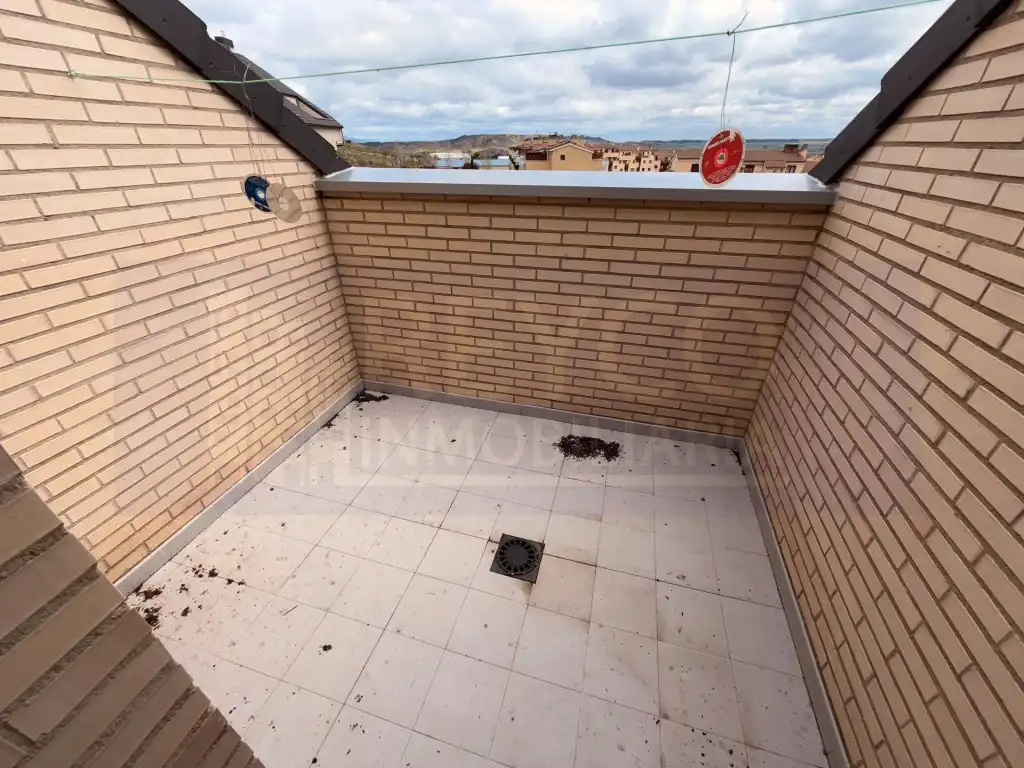 Apartamento con ascensor en venta en Poligono 20 Paraje 155 Partelacuesta, imagen 6