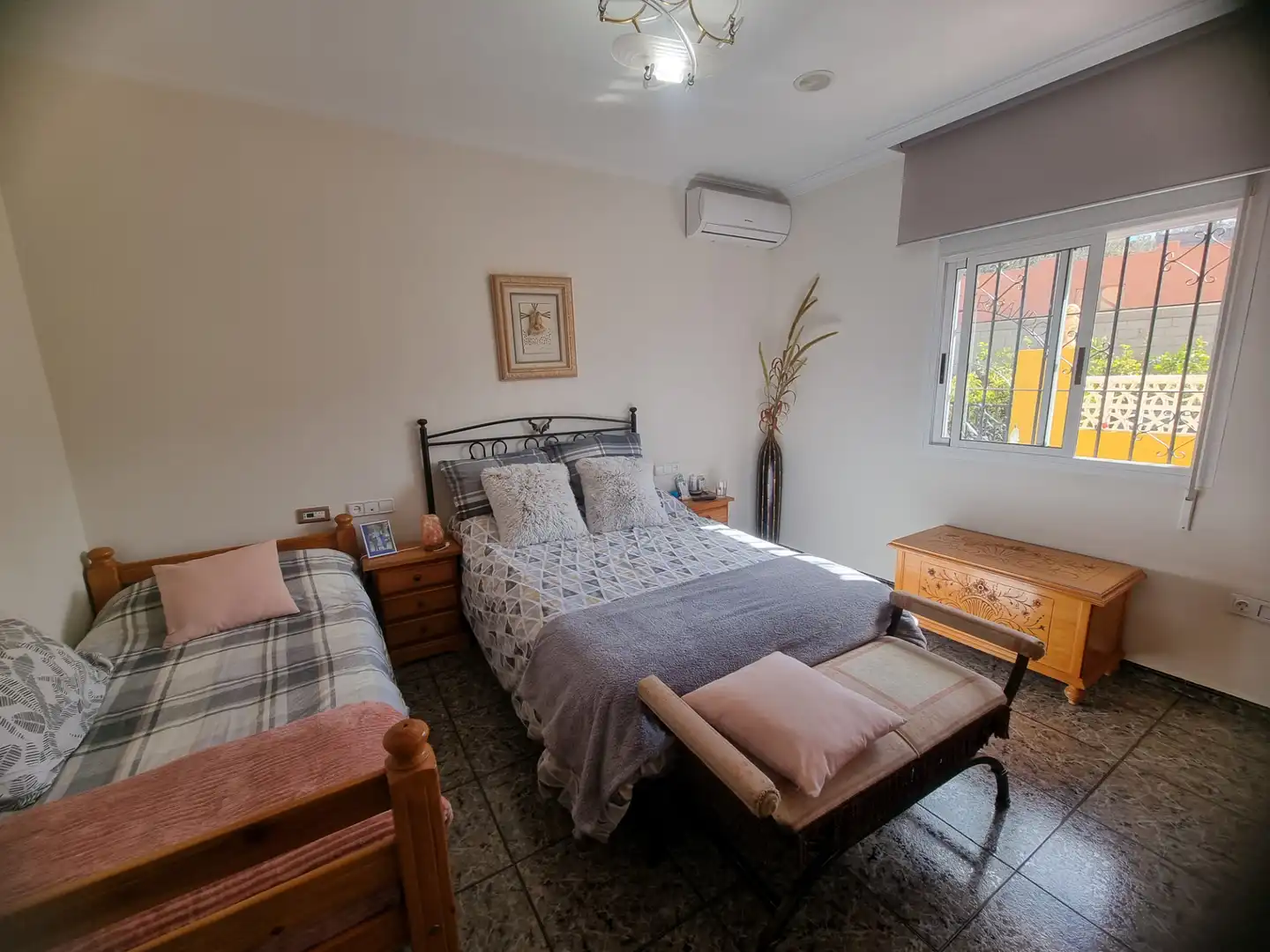 Habitación de Finca rústica en venta en Pechina con Aire acondicionado, Calefacción y Jardín privado