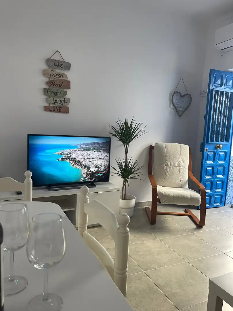 Sala d'estar de Casa o xalet en venda en Torrox amb Aire condicionat i Terrassa
