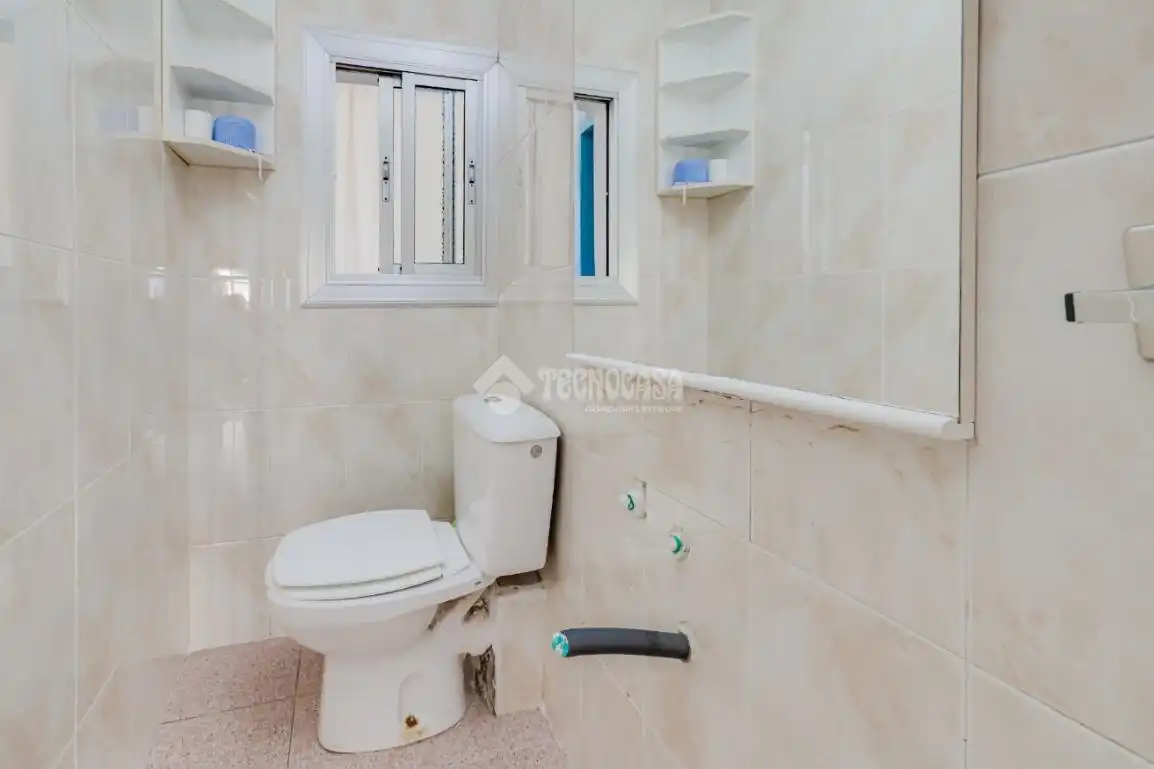 Bathroom of Flat for sale in Salut - Lloreda