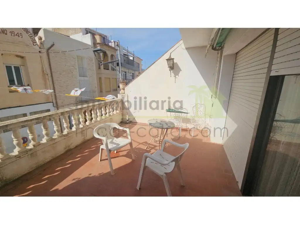 Casa con terrazza in vendita a Càlig