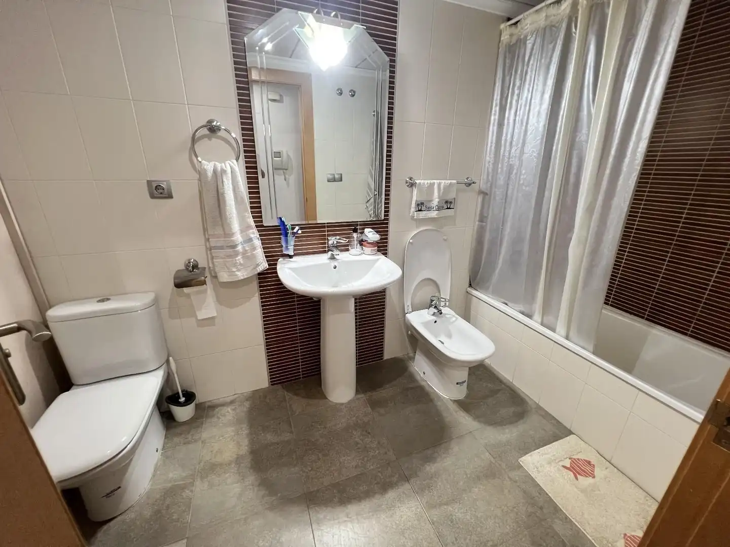 Bany de Apartament en venda en Torrevieja amb Aire condicionat, Terrassa i Moblat