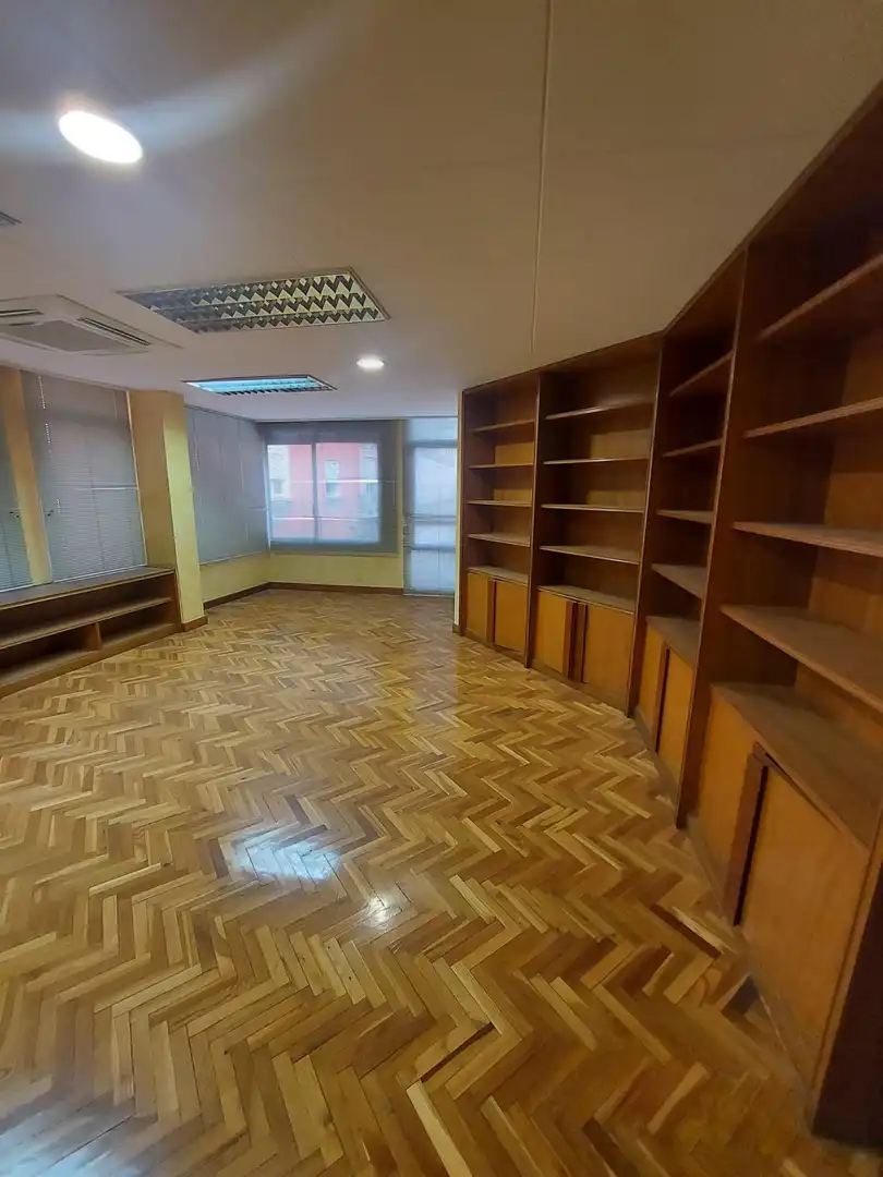 Office for sale in Murcia  with Air Conditioner and Heating