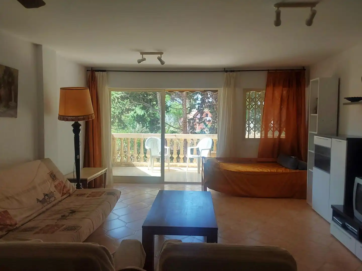 Living room of Flat for sale in El Campello  with Private garden, Terrace and Balcony