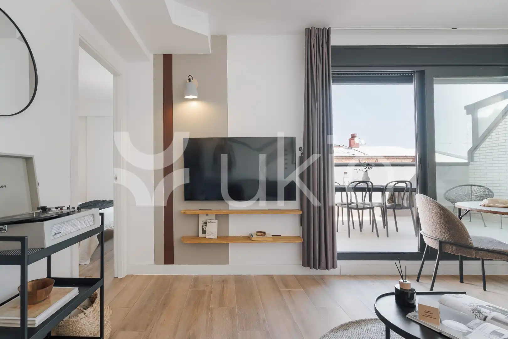 Sala d'estar de Apartament de lloguer en Madrid amb Calefacció, Terrassa i Moblat