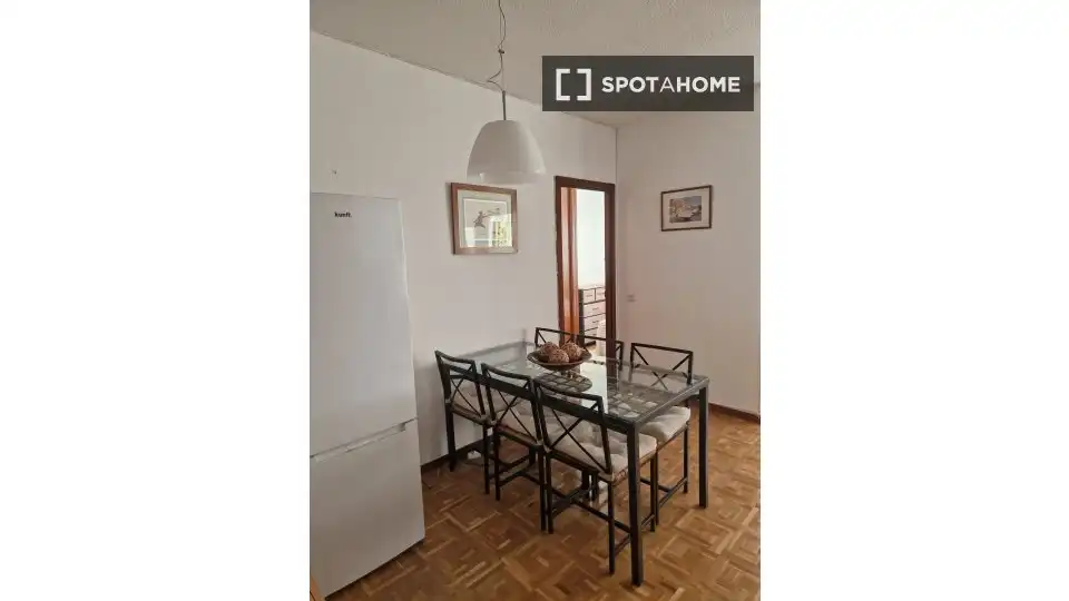 Habitación en Cuatro Caminos - Azca
