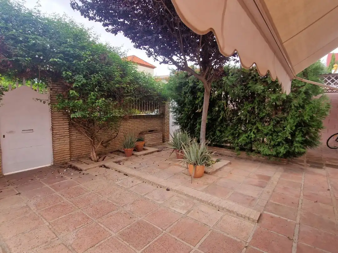 Chalet con piscina en venta en Calle Miguel de Cervantes 13, imagen 14