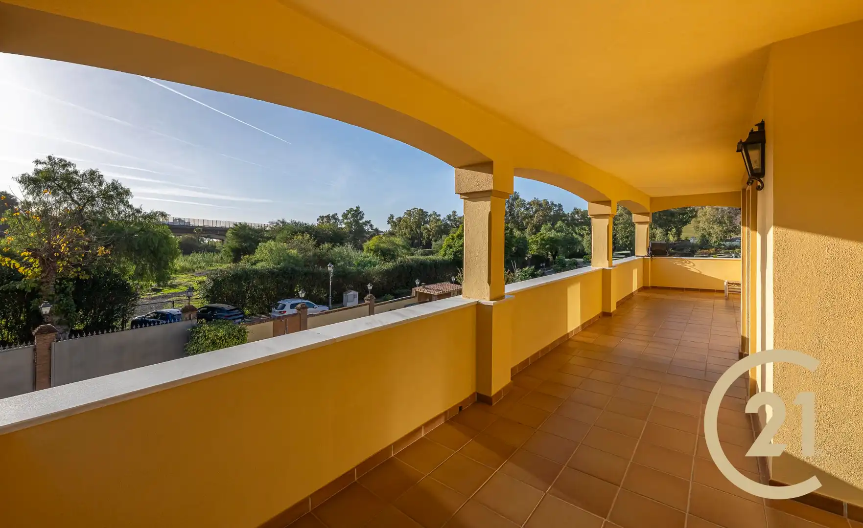 Terraza de Casa adosada en venta en Benahavís con Aire acondicionado, Jardín privado y Terraza