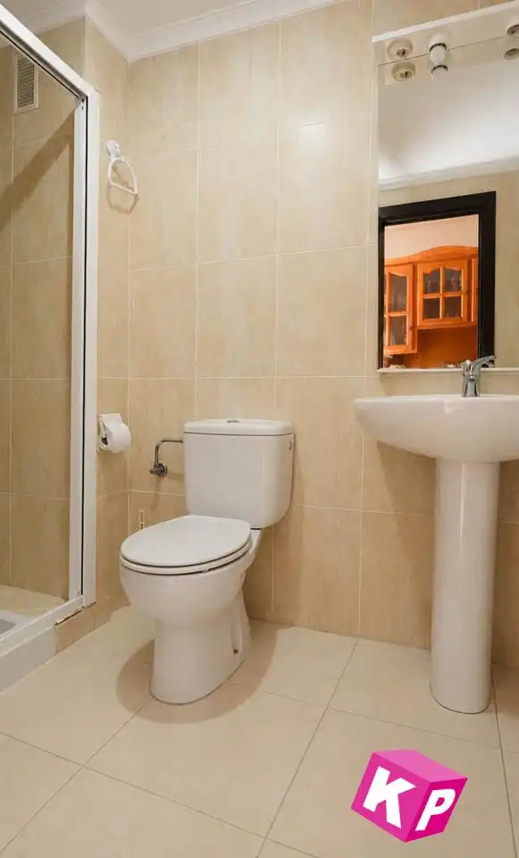 Badezimmer von Wohnung zum Verkauf in Santa Pola mit Klimaanlage, Terrasse und Möbliert