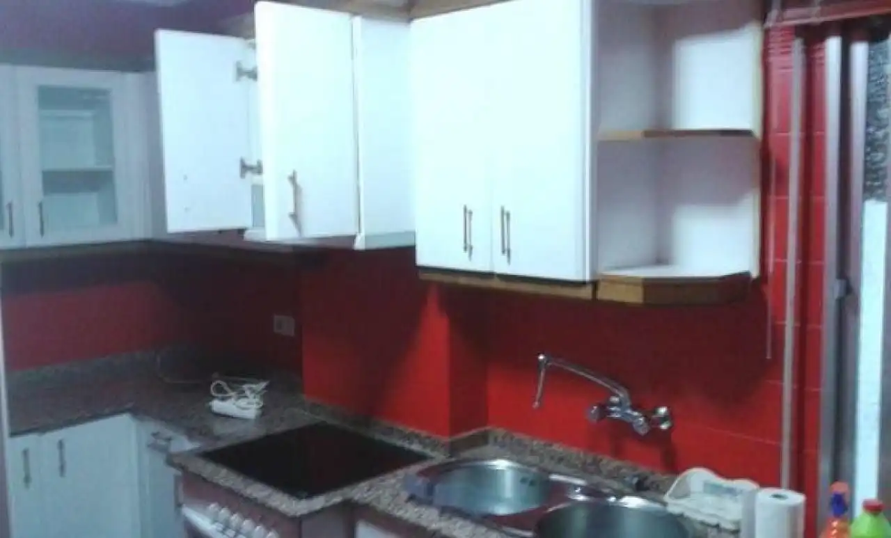 Cocina de Piso de alquiler en Ourense Capital  con Trastero, Amueblado y Balcón