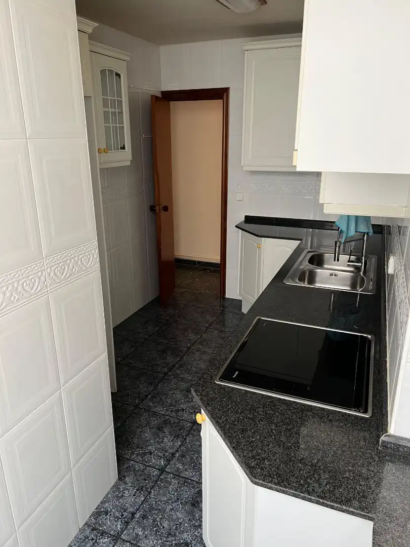 Cuina de Pis en venda en Tarragona amb Aire condicionat, Calefacció i Traster