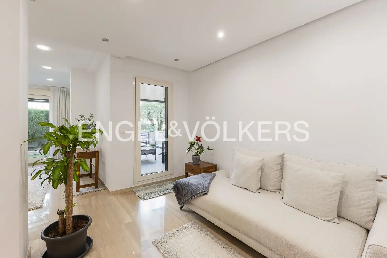 Terraza de Dúplex en venta en Valencia con Aire acondicionado, Calefacción y Jardín privado