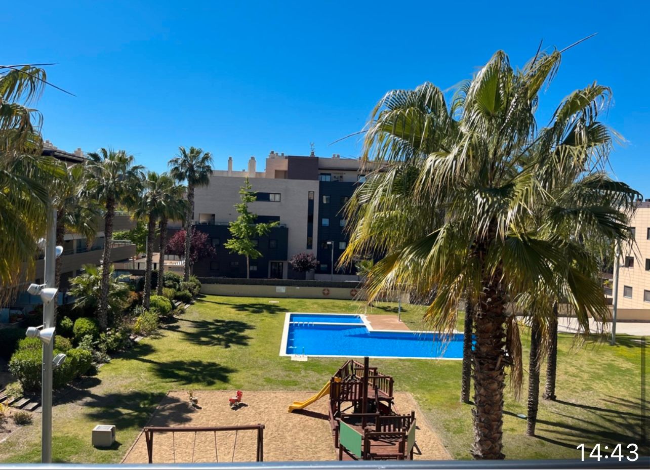 Garden of Flat for sale in Vilanova i la Geltrú  with Air Conditioner, Heating and Parquet flooring