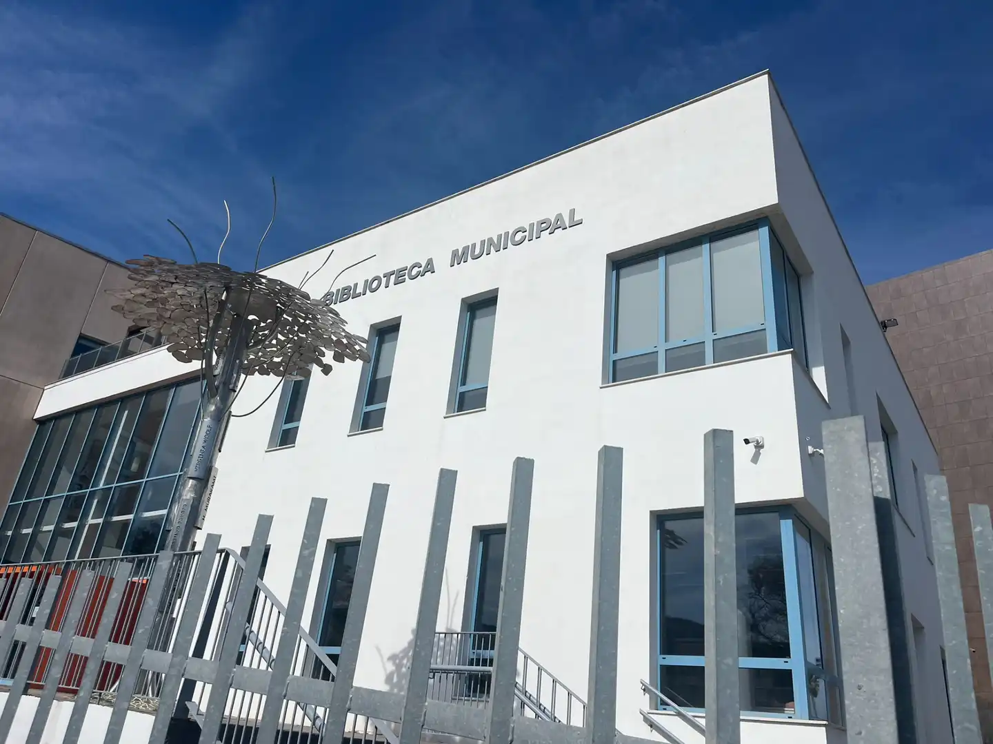 Vista exterior de Piso en venta en Alhaurín de la Torre con Aire acondicionado, Trastero y Amueblado
