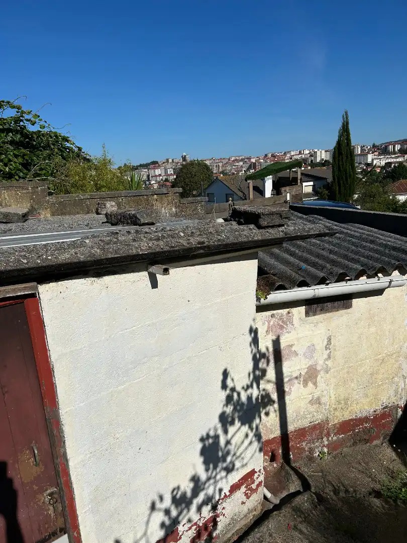 Vista exterior de Casa adosada en venta en Vigo  con Jardín privado