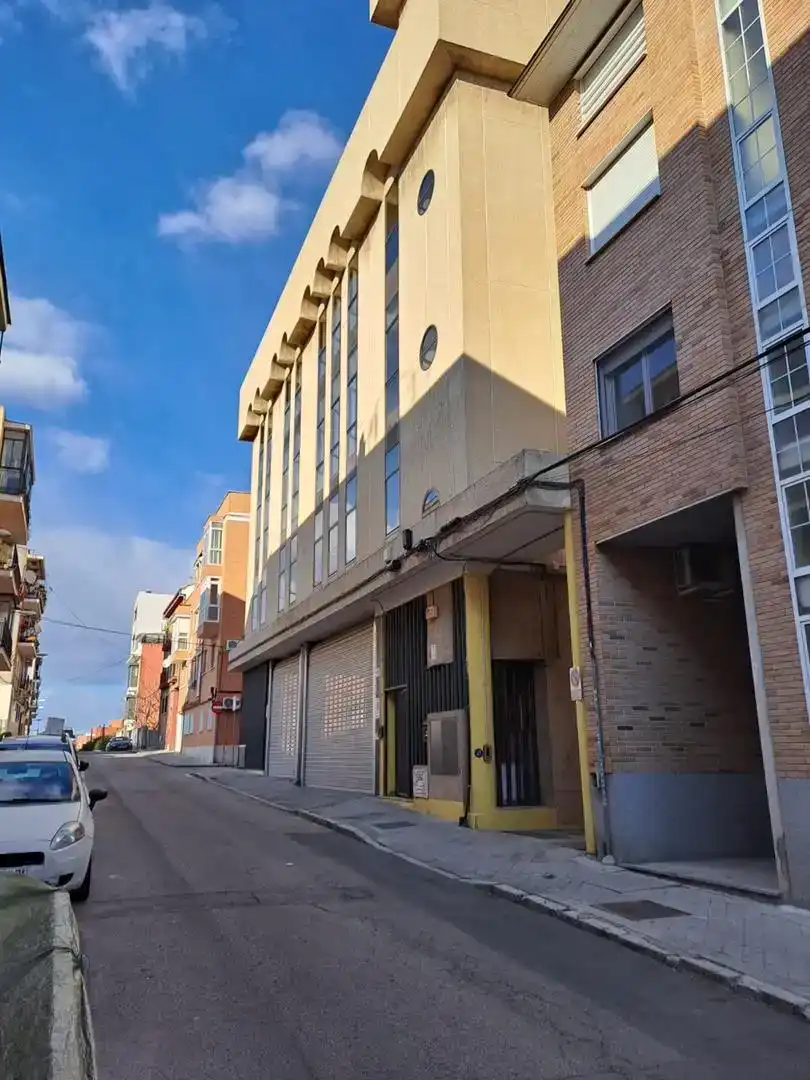 Exterior view of Commercial properties for rent in Madrid