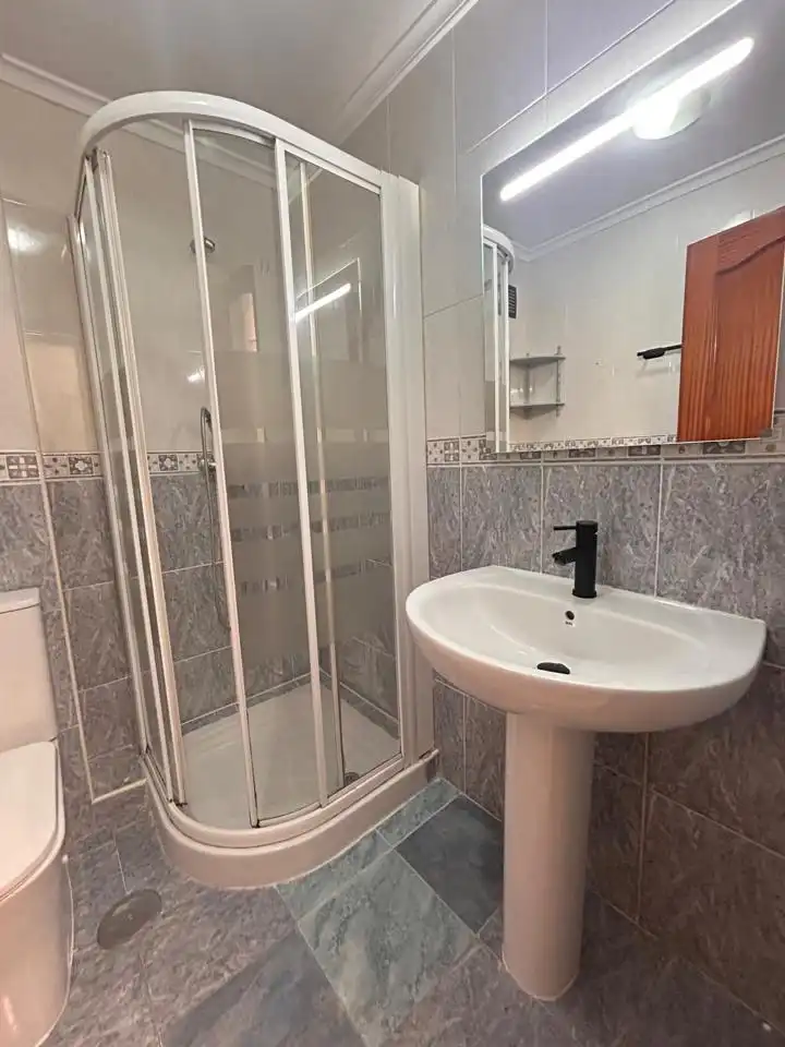 Bathroom of Flat for rent in Gijón   with Heating, Storage room and Furnished