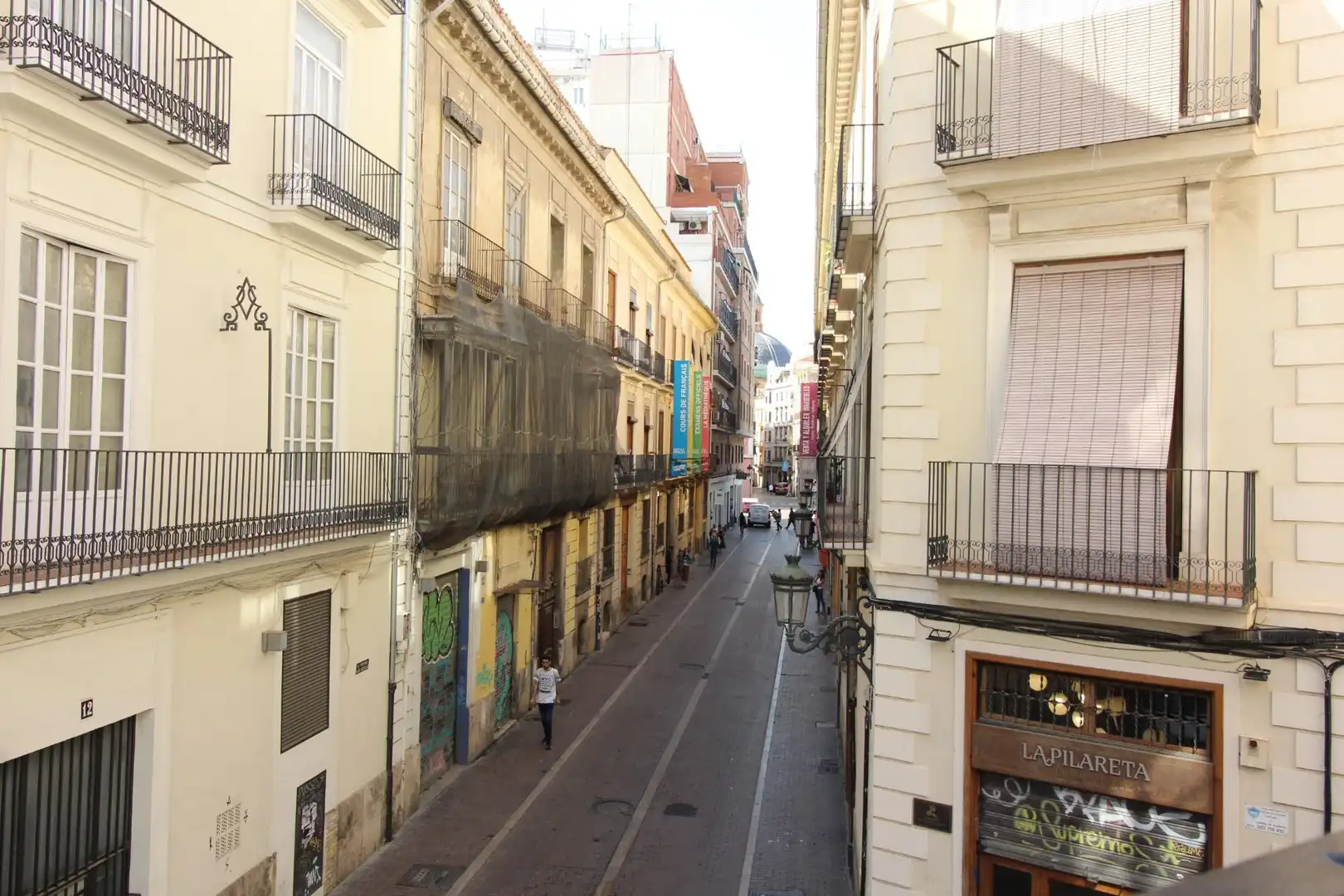 Vista exterior de Oficina en venda en Valencia amb Aire condicionat