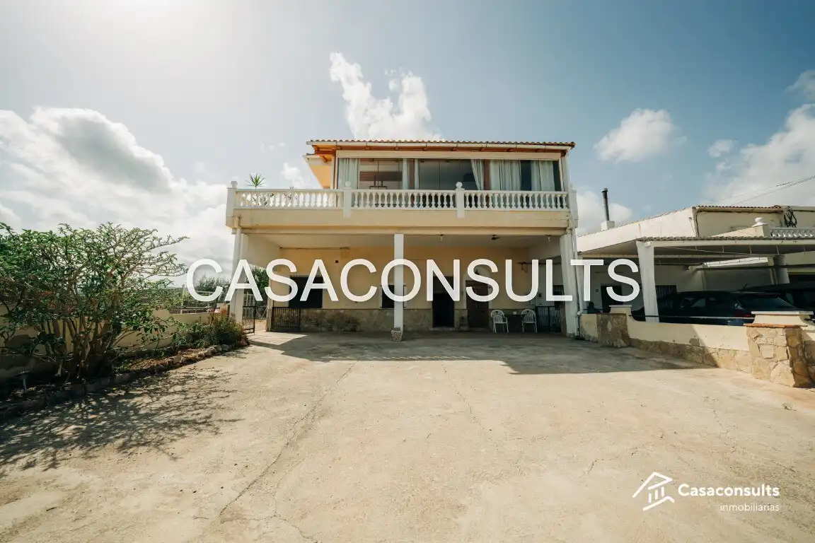 Vista exterior de Planta baja en venta en Cabanes con Terraza y Amueblado