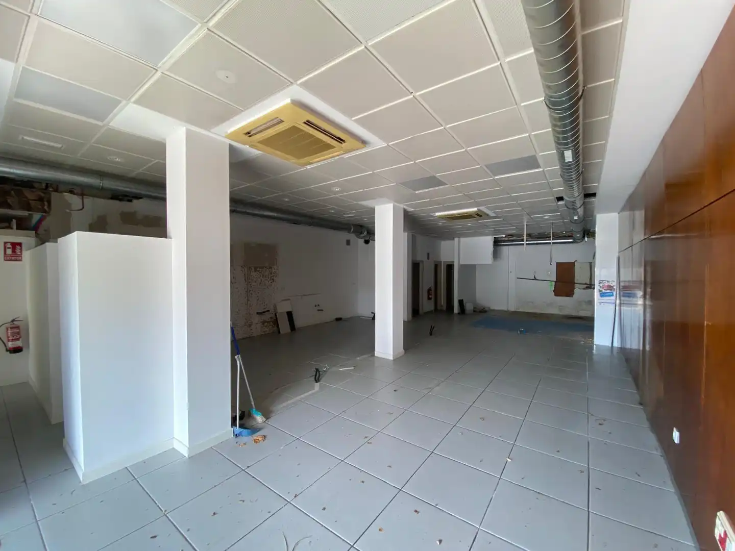 Geschaftsraum zur Miete in Vigo  mit Klimaanlage und Terrasse