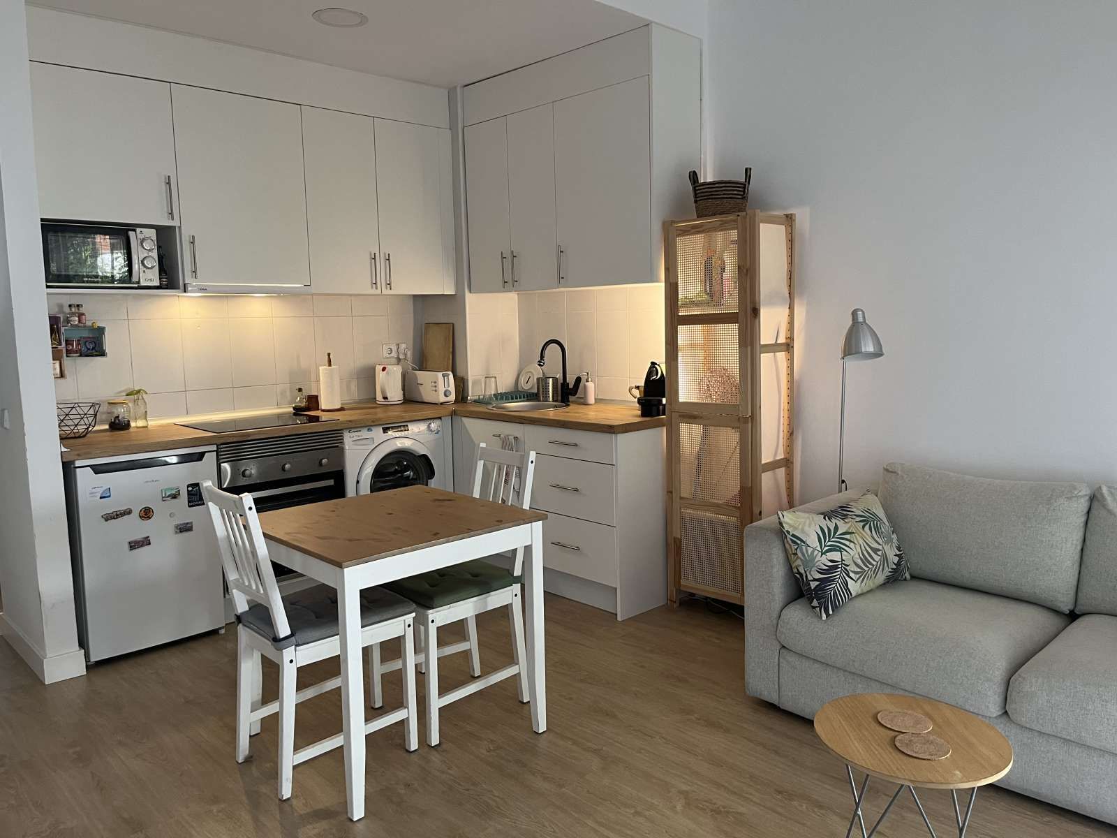 Cuina de Apartament per a compartir en  Madrid Capital amb Aire condicionat, Calefacció i Terrassa