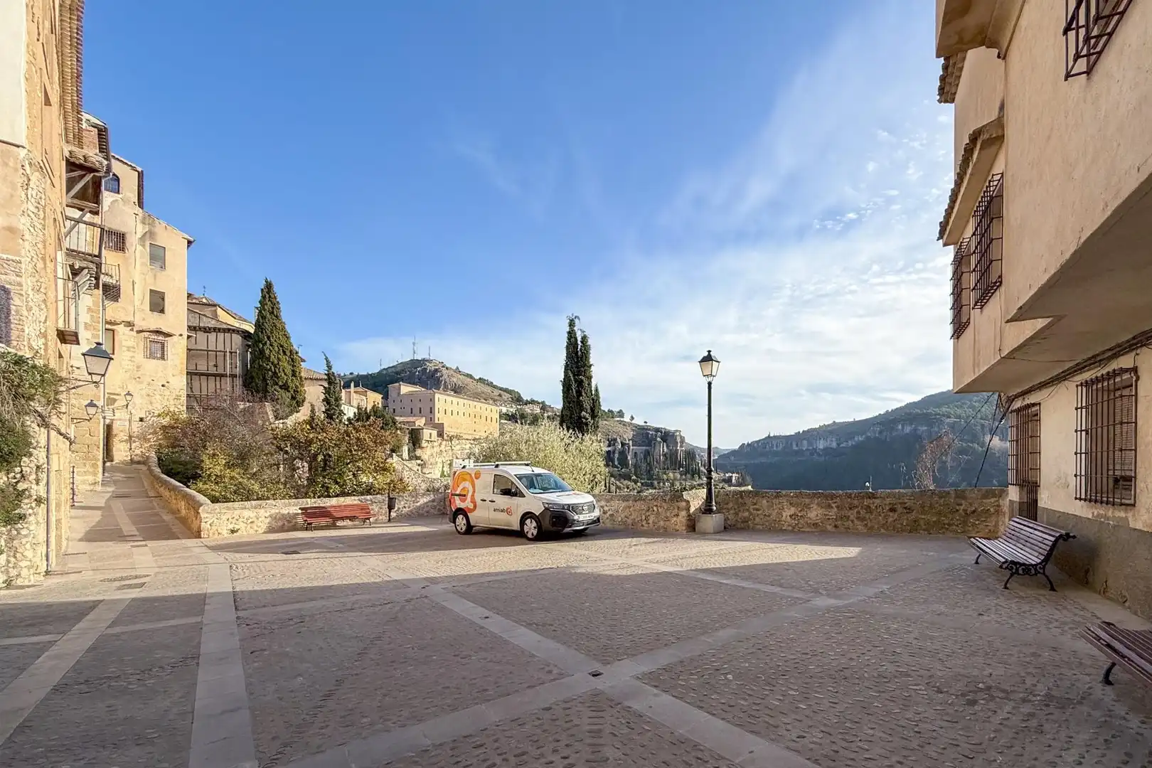 Außenansicht von Wohnungen zum Verkauf in Cuenca mit Heizung, Abstellraum und Möbliert