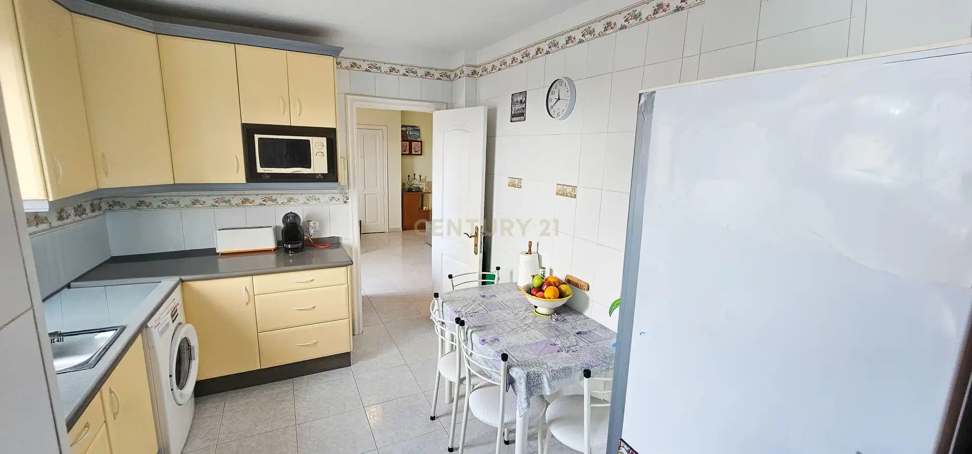 Kitchen of Apartments for sale in Granadilla de Abona