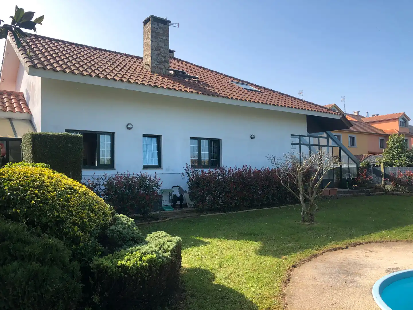Außenansicht von Haus oder Chalet zum Verkauf in Oleiros mit Privatgarten, Parkett und Terrasse