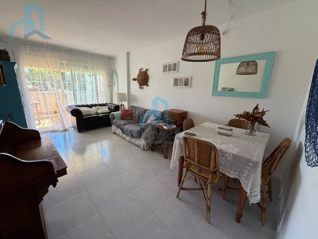 Sala d'estar de Planta baixa en venda en La Pobla de Montornès  