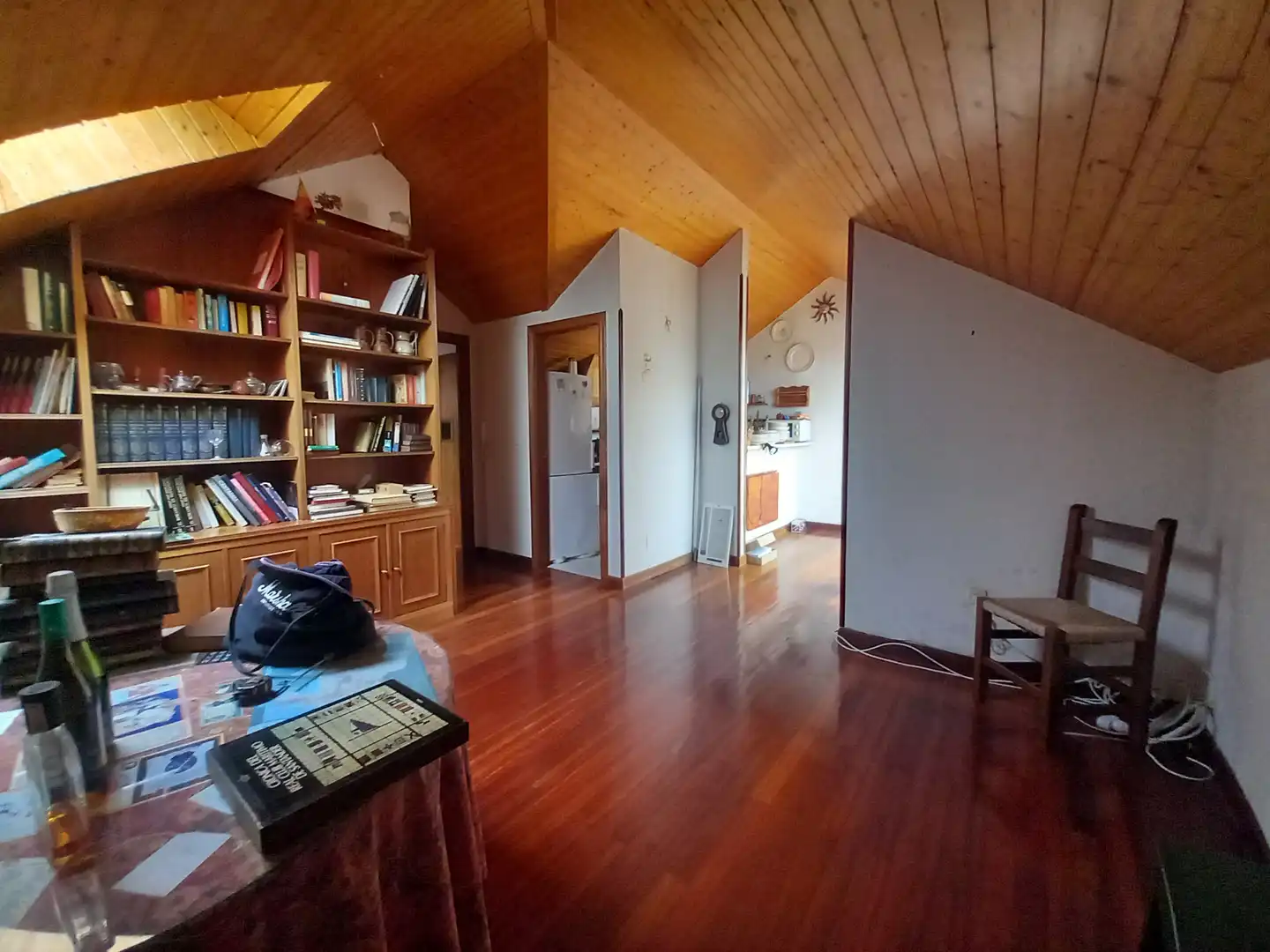 Sala de estar de Ático en venta en Marina de Cudeyo con Calefacción, Parquet y Terraza