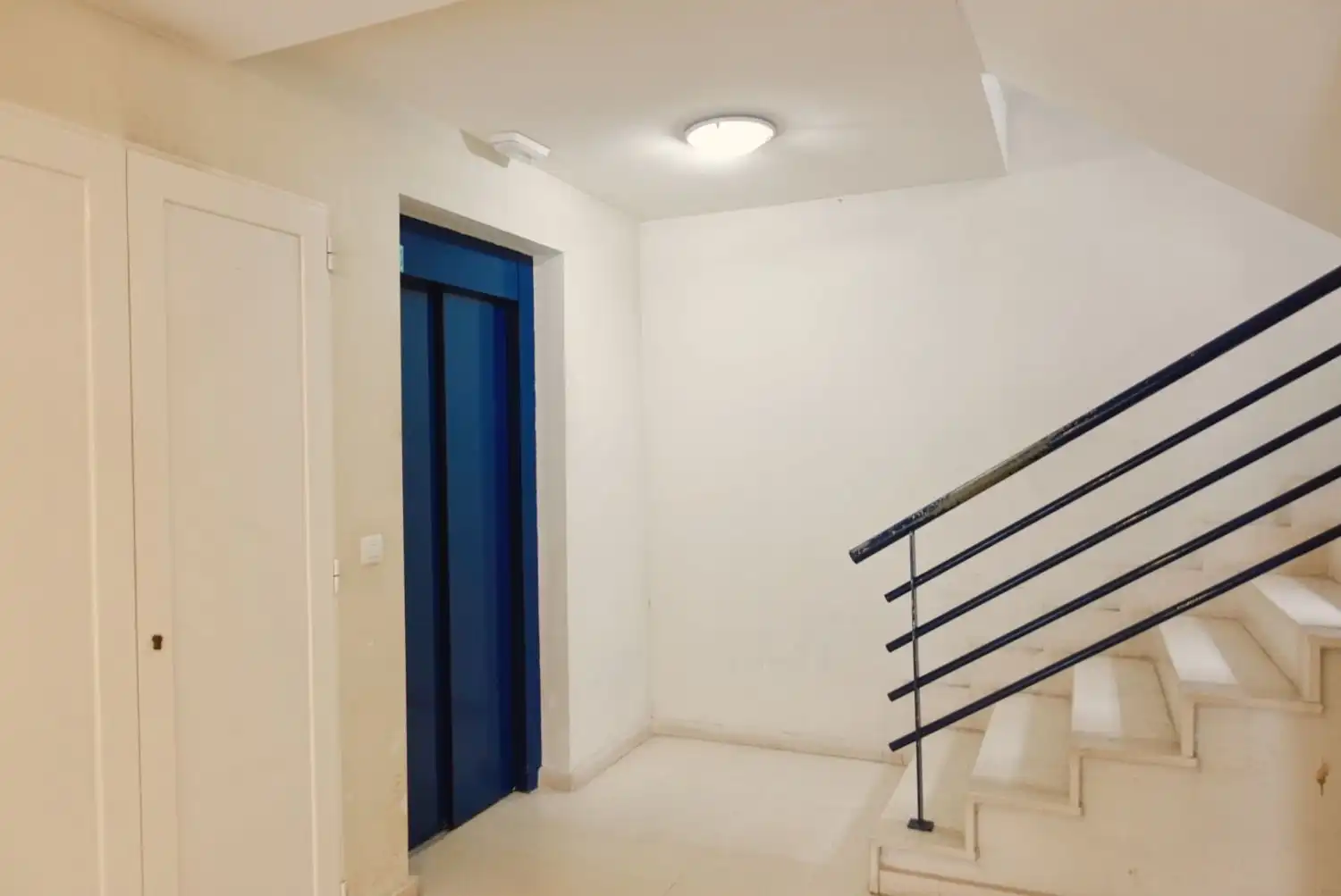 Piso en venta en Laredo con Calefacción