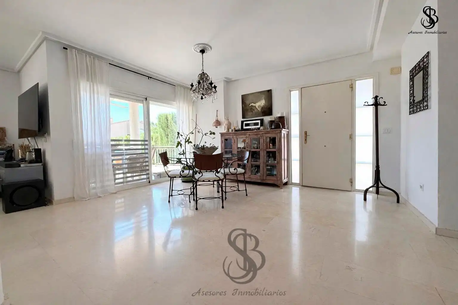 Comedor de Casa adosada en venta en Mutxamel con Aire acondicionado, Calefacción y Jardín privado