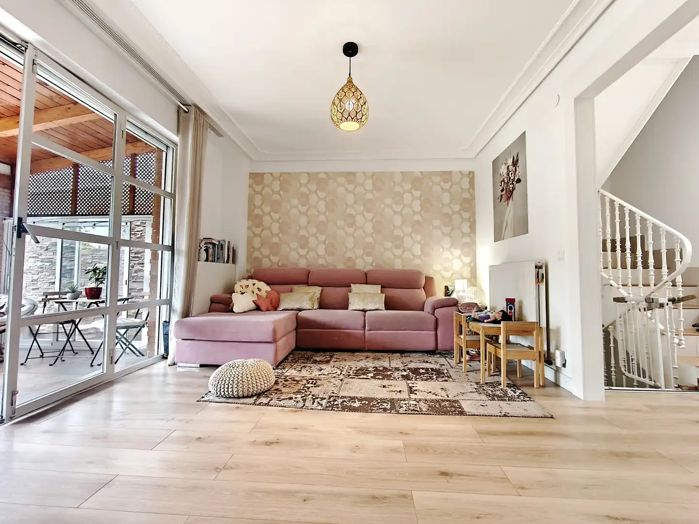 Sala d'estar de Casa o xalet en venda en Lardero amb Aire condicionat, Calefacció i Jardí privat