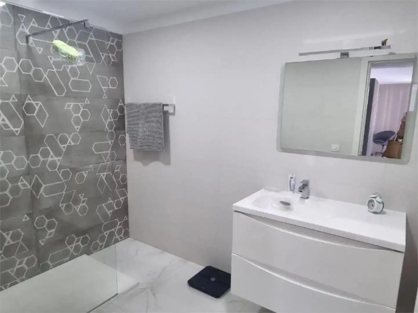 Badezimmer von Wohnung zur Miete in Mogán mit Klimaanlage, Privatgarten und Schwimmbad