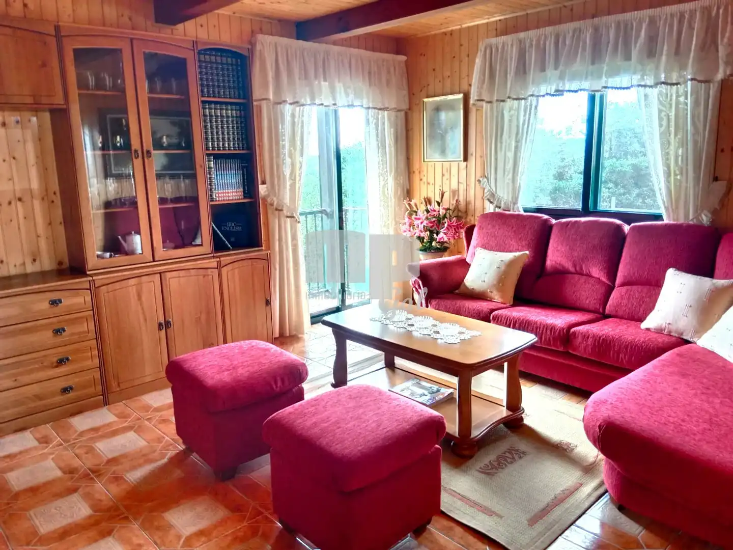 Sala de estar de Casa o chalet en venta en Redondela con Calefacción, Jardín privado y Trastero