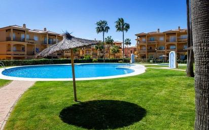 Außenansicht von Wohnungen zum verkauf in Chiclana de la Frontera mit Klimaanlage und Terrasse