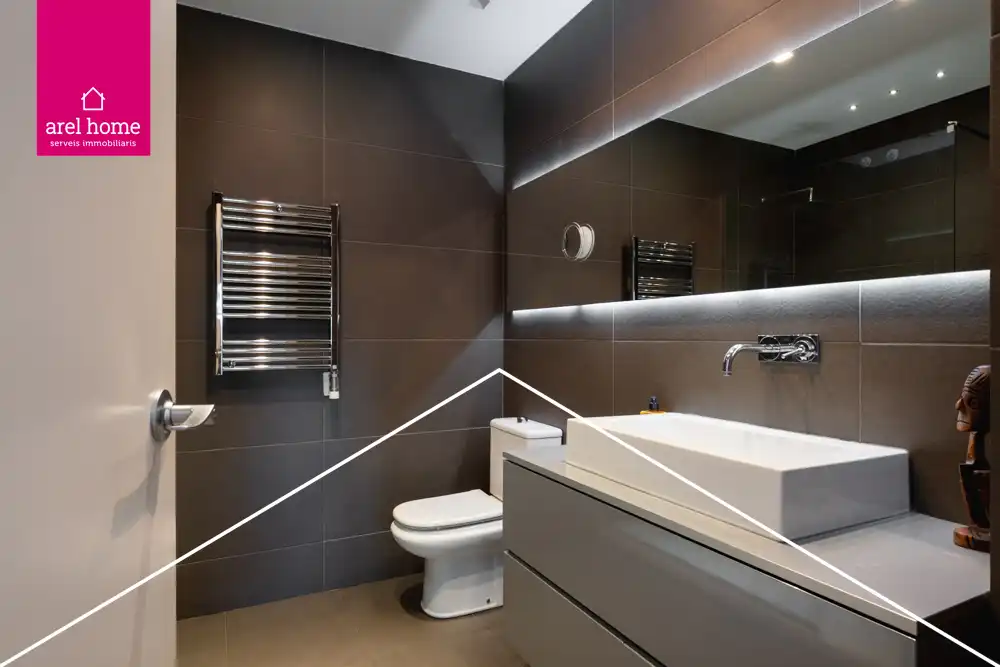 Baño de Piso en venta en Sant Just Desvern con Calefacción, Parquet y Balcón