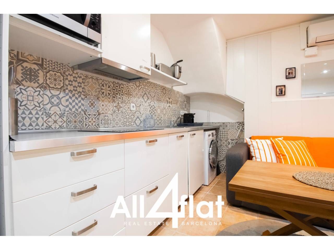 Cuina de Pis en venda en  Barcelona Capital amb Aire condicionat, Moblat i Alarma