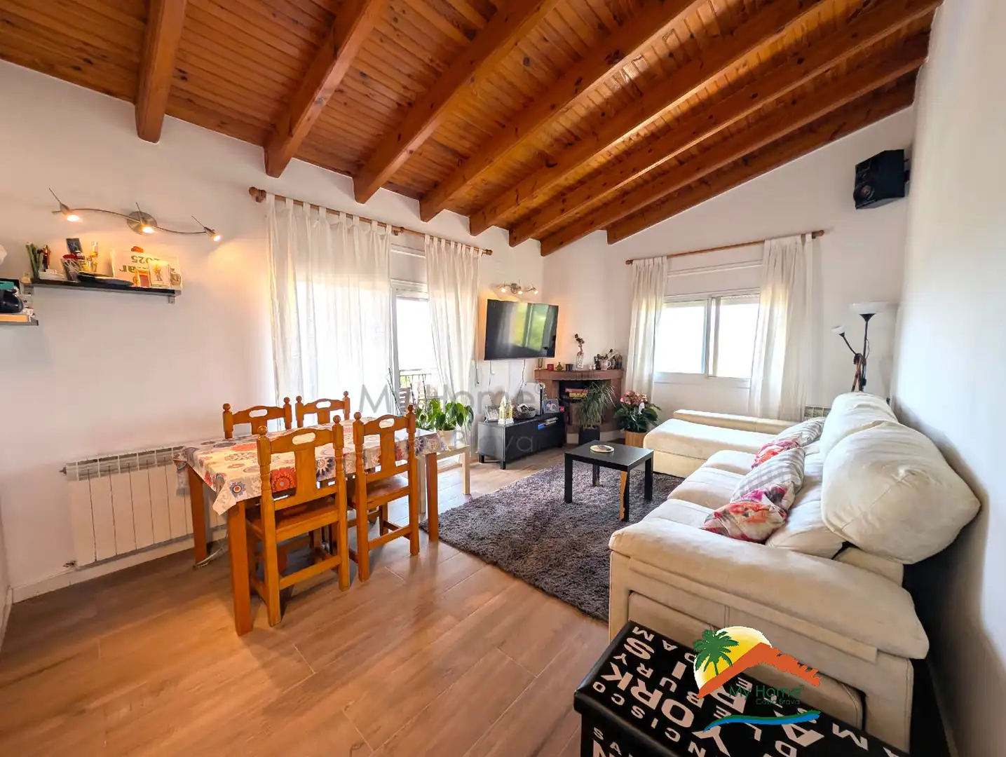 Sala d'estar de Casa o xalet en venda en Vidreres amb Calefacció, Jardí privat i Terrassa