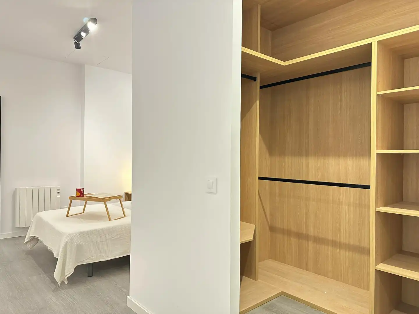 Bedroom of Flat for rent in Madrid  with Heating, Furnished and Washing machine