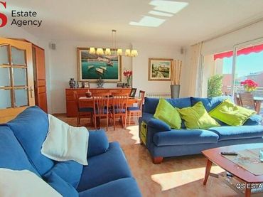 Maison mitoyenne avec balcon à vendre à Les Creus