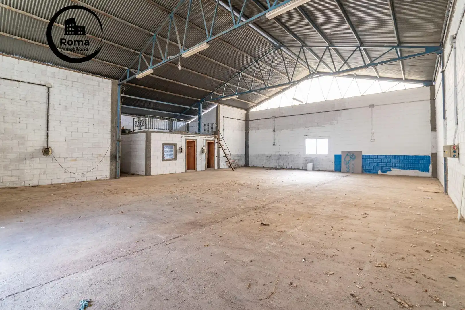 Industrial building for sale in Jun, imagen 4