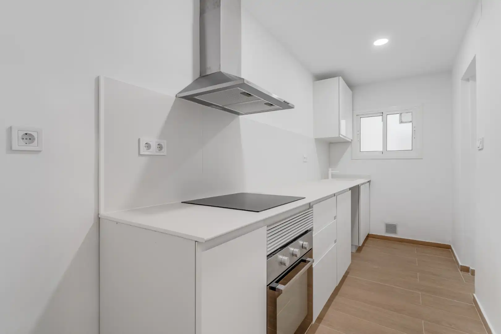 Cocina de Piso en venta en Barcelona con Aire acondicionado